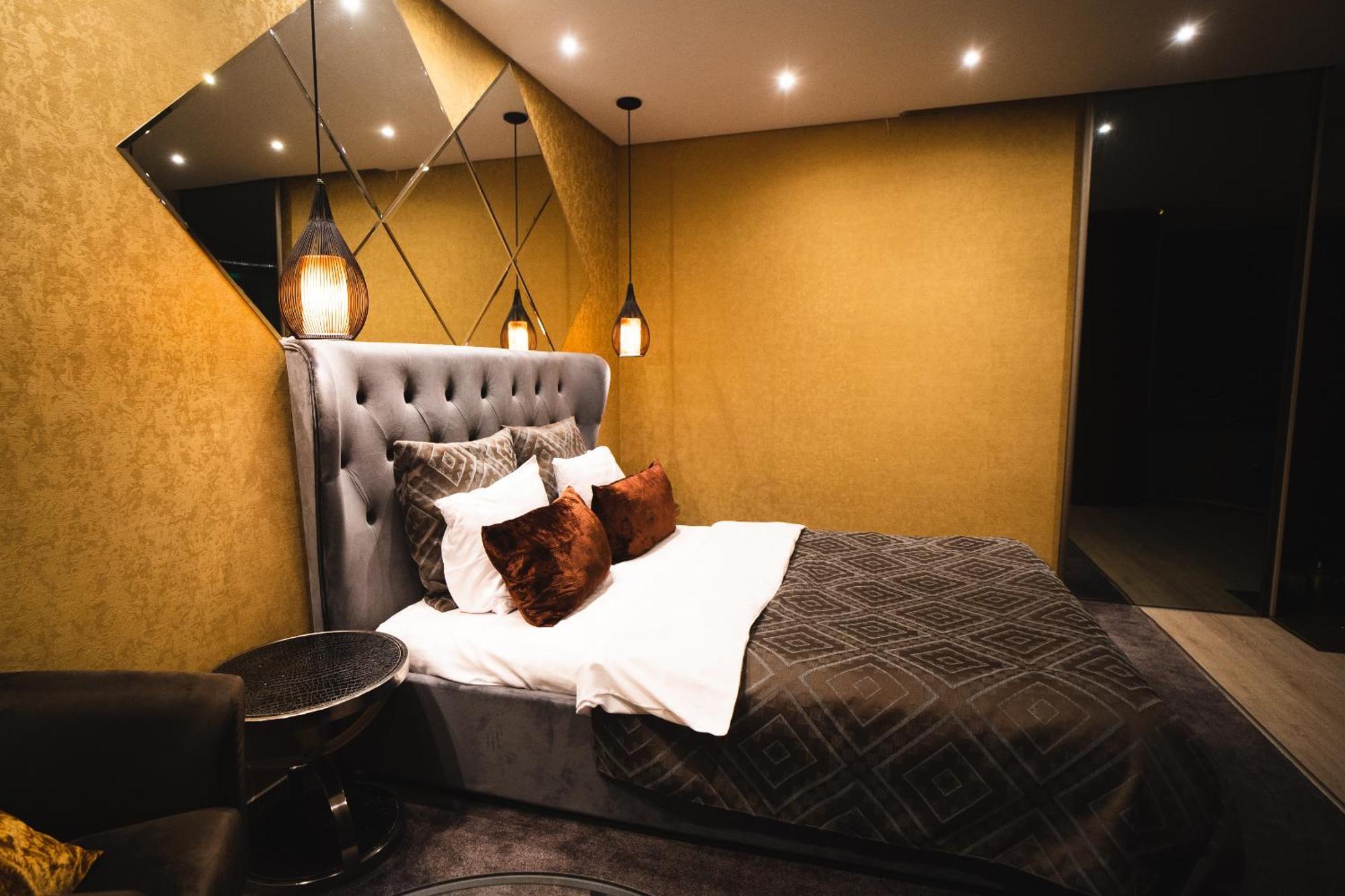 Apartments With Jaccuzi Вильнюс Экстерьер фото