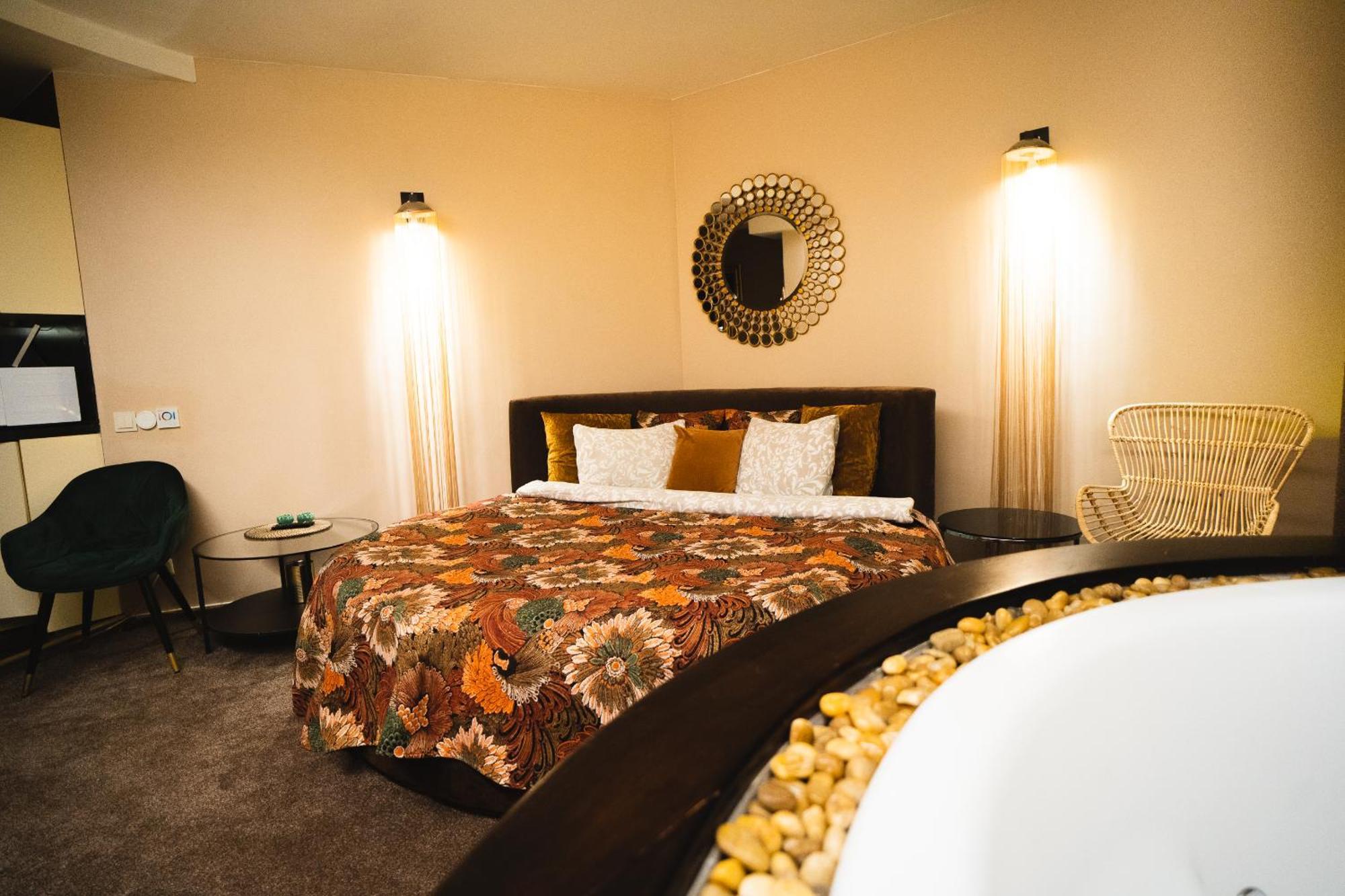 Apartments With Jaccuzi Вильнюс Экстерьер фото