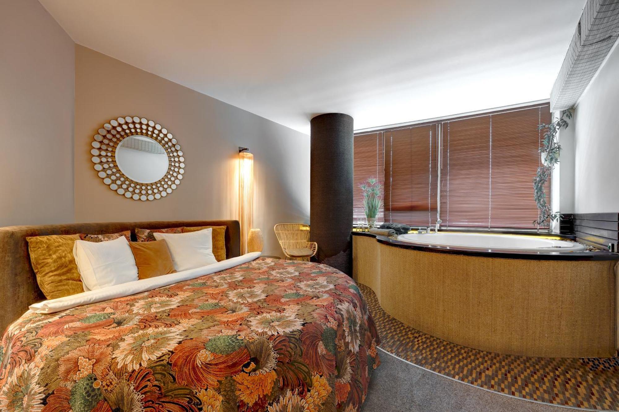 Apartments With Jaccuzi Вильнюс Экстерьер фото